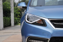 2016款奇瑞艾瑞泽7e