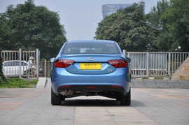 2016款奇瑞艾瑞泽7e