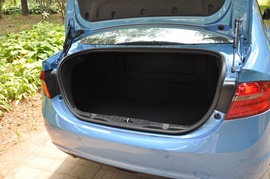 2016款奇瑞艾瑞泽7e