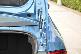 2016款奇瑞艾瑞泽7e