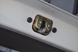 2011款郑州日产帅客1.6L手动商用型