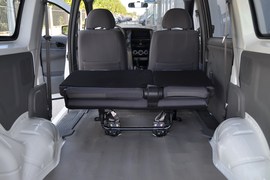 2011款郑州日产帅客1.6L手动商用型