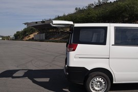 2011款郑州日产帅客1.6L手动商用型