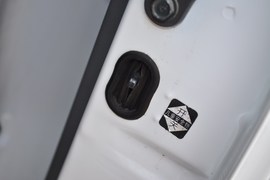 2011款郑州日产帅客1.6L手动商用型