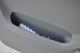 2011款郑州日产帅客1.6L手动商用型