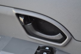 2011款郑州日产帅客1.6L手动商用型