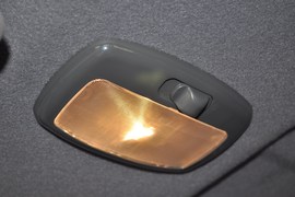 2011款郑州日产帅客1.6L手动商用型