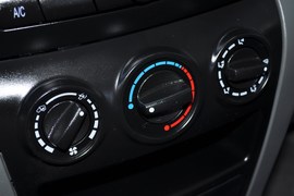 2011款郑州日产帅客1.6L手动商用型