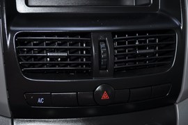 2011款郑州日产帅客1.6L手动商用型