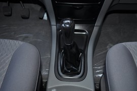 2011款郑州日产帅客1.6L手动商用型