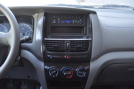 2011款郑州日产帅客1.6L手动商用型