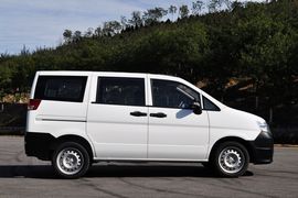 2011款郑州日产帅客1.6L手动商用型