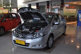 2008款广汽本田锋范1.5L手动精英版