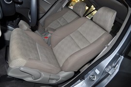 2008款广汽本田锋范1.5L手动精英版