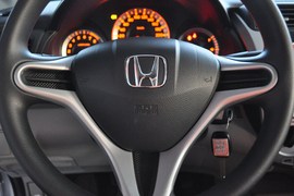 2008款广汽本田锋范1.5L手动精英版