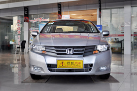 2008款广汽本田锋范1.5L手动精英版