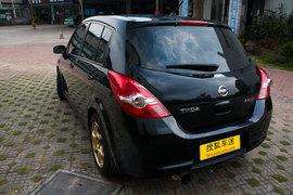 2009款日产骐达