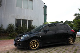 2009款日产骐达