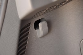 2011款铃木SX4天语两厢1.6L自动运动型