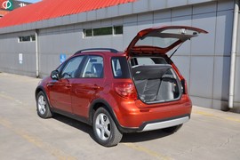 2011款铃木SX4天语两厢1.6L自动运动型