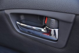 2011款铃木SX4天语两厢1.6L自动运动型