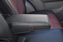2011款铃木SX4天语两厢1.6L自动运动型