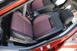 2011款铃木SX4天语两厢1.6L自动运动型
