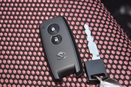 2011款铃木SX4天语两厢1.6L自动运动型