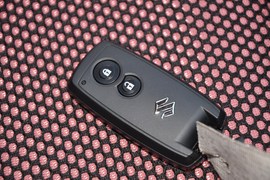 2011款铃木SX4天语两厢1.6L自动运动型