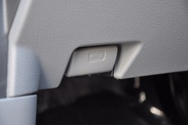 2011款铃木SX4天语两厢1.6L自动运动型