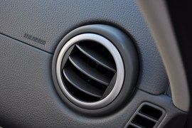 2011款铃木SX4天语两厢1.6L自动运动型
