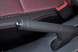 2011款铃木SX4天语两厢1.6L自动运动型