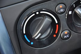 2011款铃木SX4天语两厢1.6L自动运动型