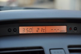 2011款铃木SX4天语两厢1.6L自动运动型