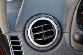 2011款铃木SX4天语两厢1.6L自动运动型