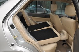 2011款长安铃木羚羊1.3L手动标准型