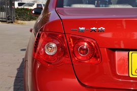 2011款大众速腾1.4TSI手动豪华型