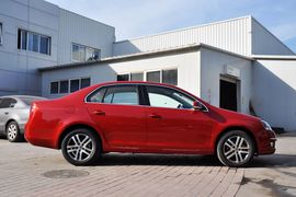 2011款大众速腾1.4TSI手动豪华型