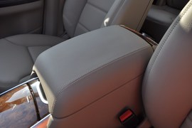 2011款奔驰R300L商务型