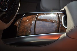 2011款奔驰R300L商务型