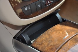 2011款奔驰R300L商务型