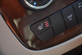 2011款奔驰R300L商务型