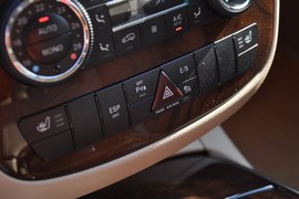 2011款奔驰R300L商务型