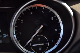 2011款奔驰R300L商务型