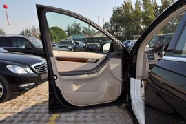 2011款奔驰R300L商务型