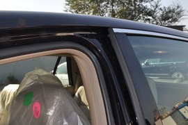 2011款奔驰R300L商务型