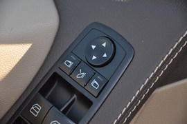 2011款奔驰R300L商务型