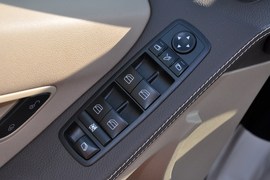2011款奔驰R300L商务型