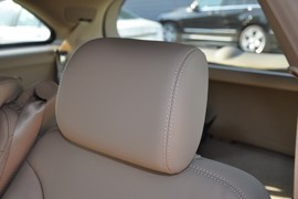 2011款奔驰R300L商务型
