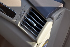 2011款奔驰R300L商务型